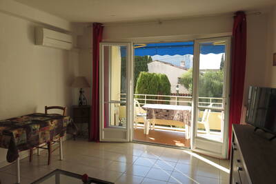 Location appartement studio Saint-Raphaël (83)