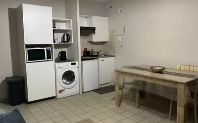 Nantes (44000)