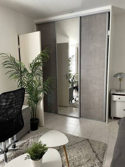 Location appartement studio Paris 7e