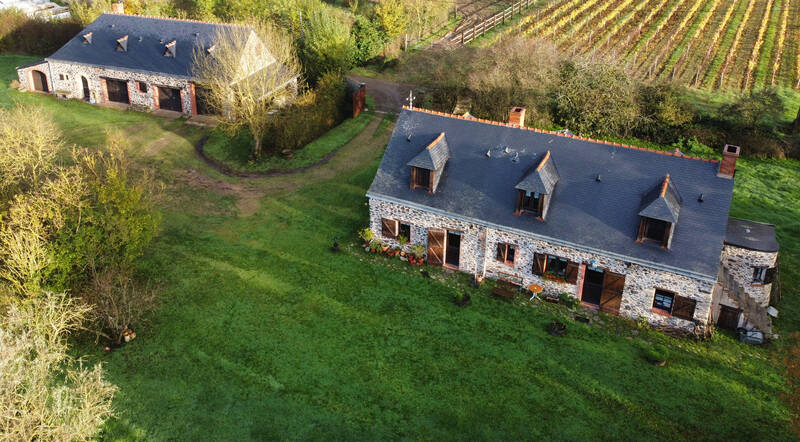 Et Dépendance 189M² Faye-D'anjou (49380)