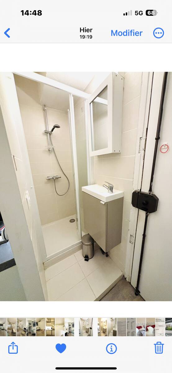Chambre De Bonne, Paris 15E (75015)