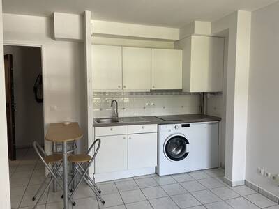 Location appartement studio Issy-les-Moulineaux (92130)
