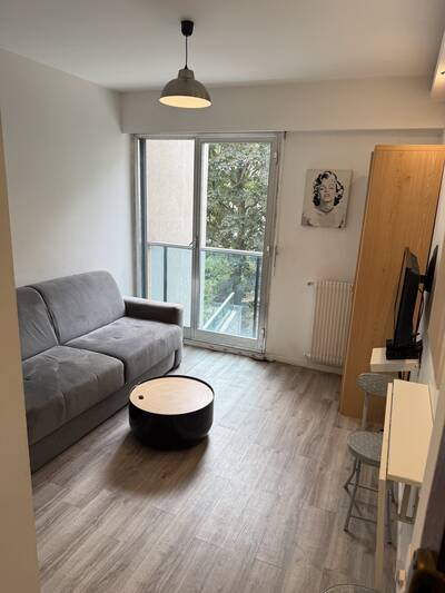 Location appartement studio Paris 19e