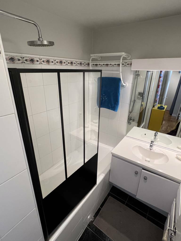 Issy-Les-Moulineaux (92130)