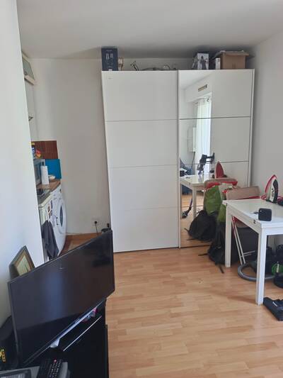 Location appartement studio Paris 15e