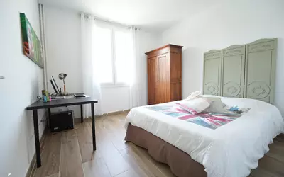 Nîmes (30000)