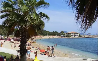 Toulon (83)