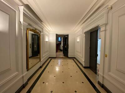 Location appartement studio Paris 8e