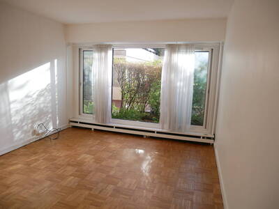 Location appartement studio Paris 20e