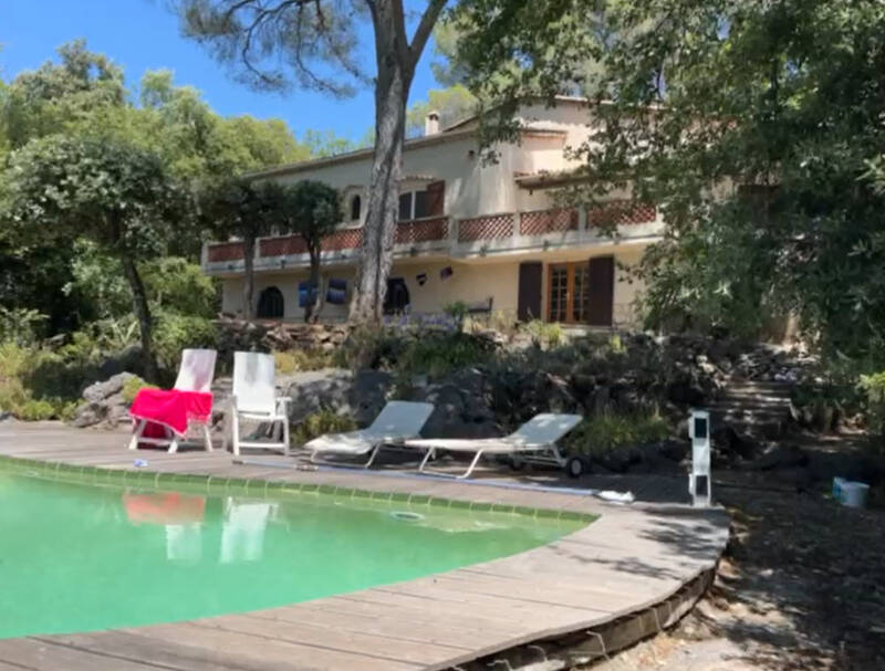 Roquefort-Les-Pins (06330)