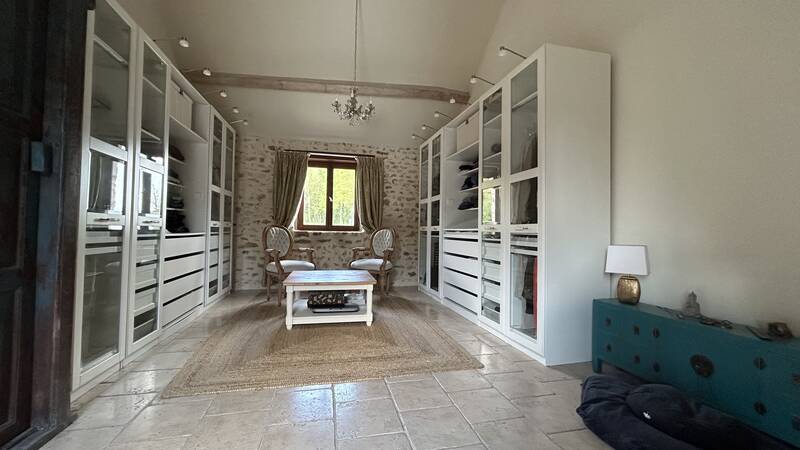 Perthes (77930)