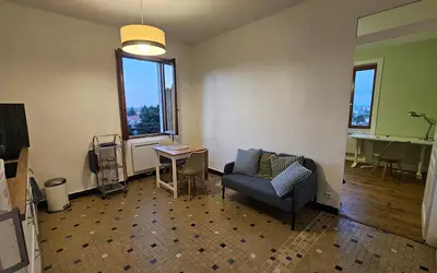 Oullins (69600)