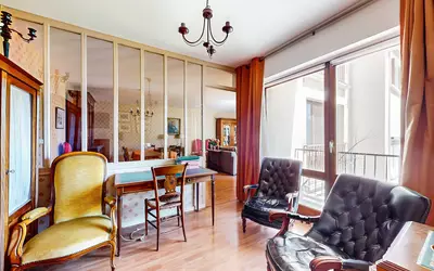 Appartement 4 pièces 100 m² · à Troyes · 100 m² · 140 000 €