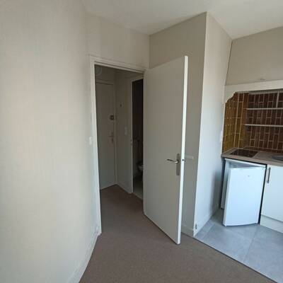 Location appartement studio Paris 17e