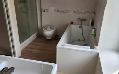 Salon (10700)