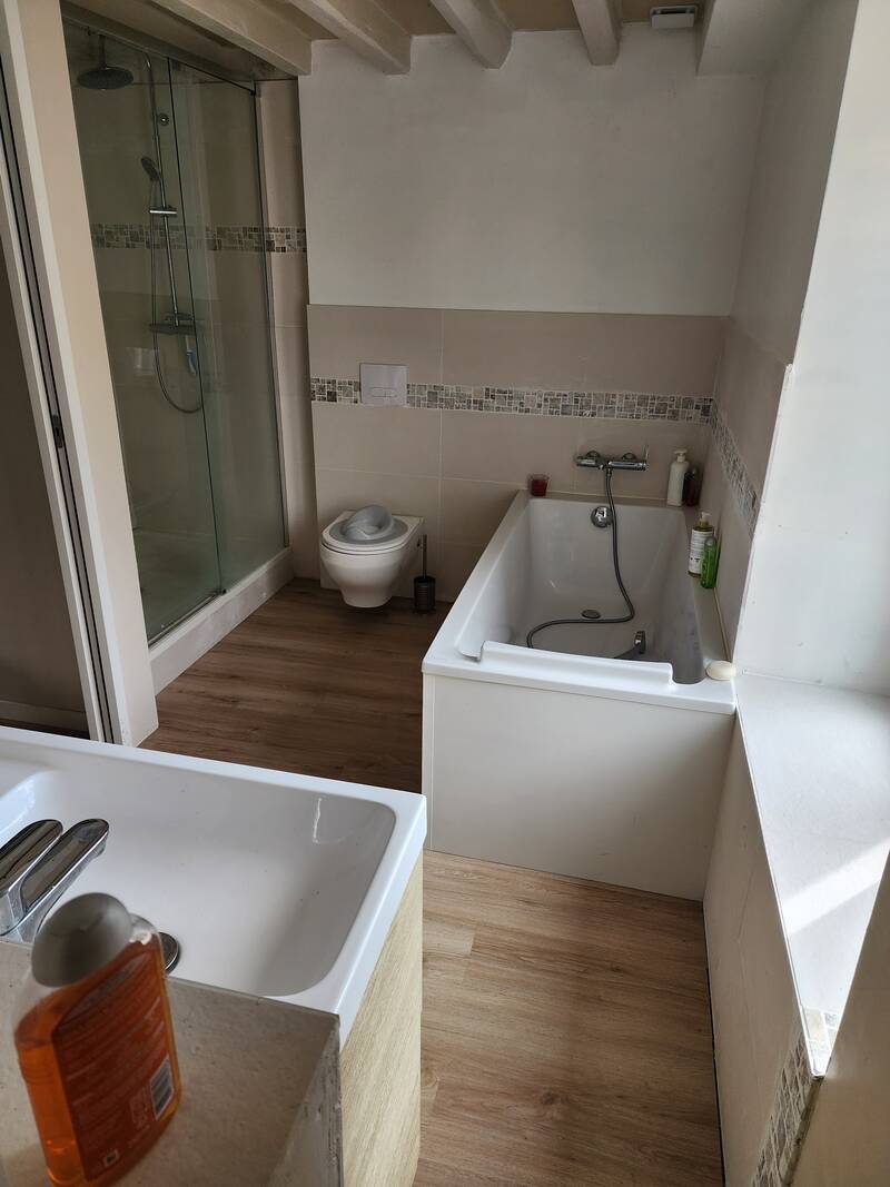 Salon (10700)