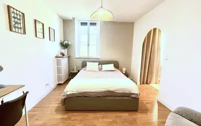 Sens (89100)