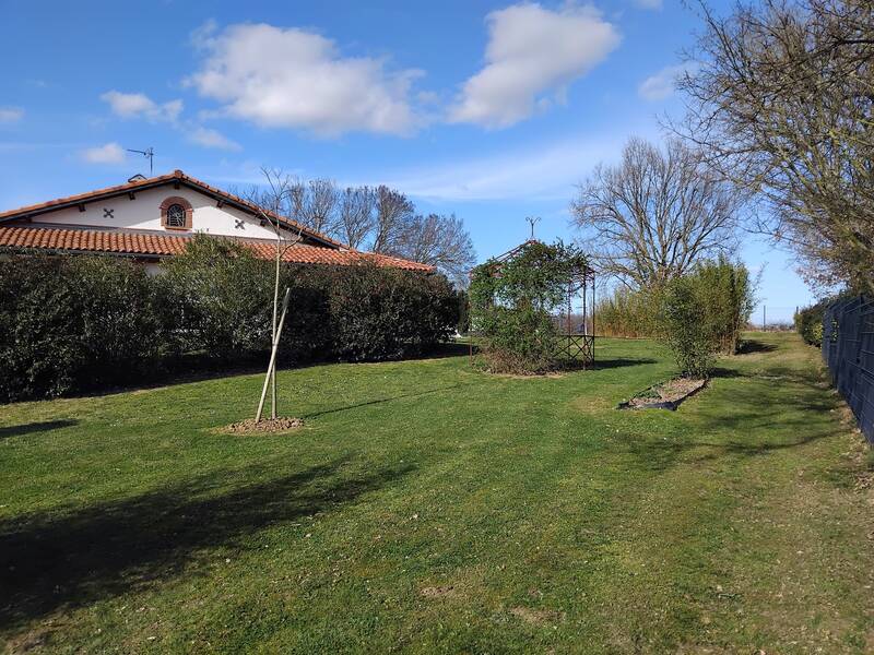 Castillon-Savès (32490)