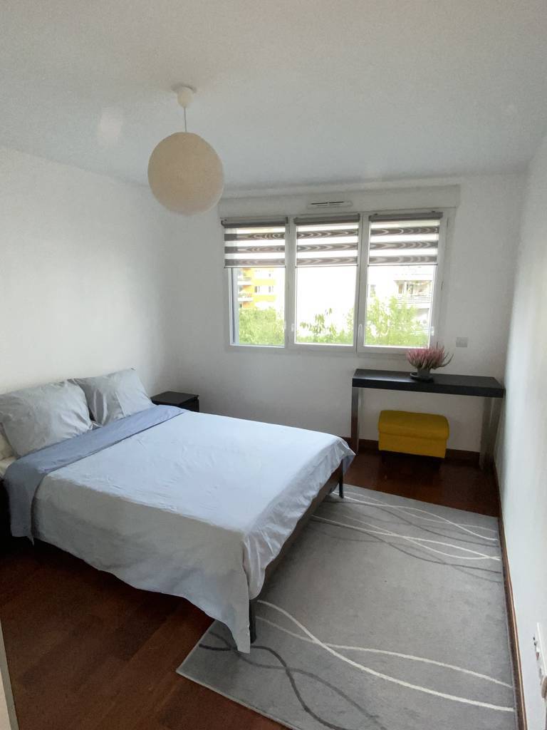 Issy-Les-Moulineaux (92130)