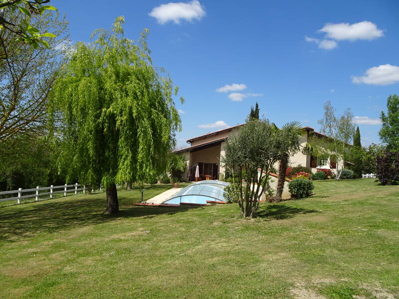 Endoufielle (32600)