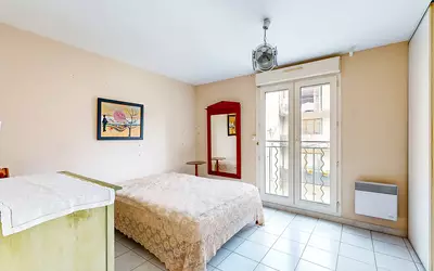 Avignon (84000)