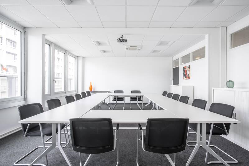 Bureaux, local professionnel Rennes - 45&nbsp;m² - 2.079&nbsp;&euro;