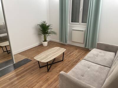 Location appartement studio Paris 20e