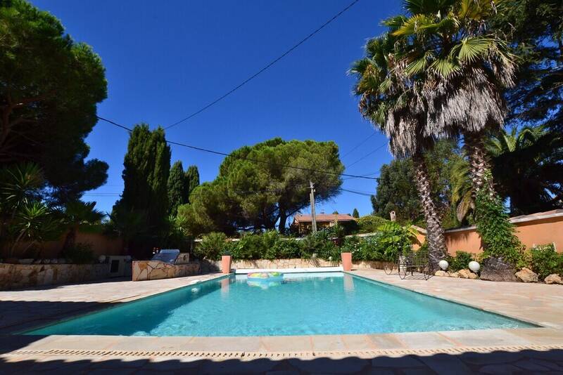 Six-Fours-Les-Plages (83140)