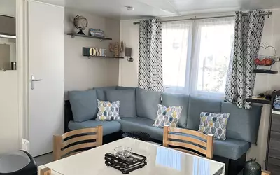 Fréjus (83600)
