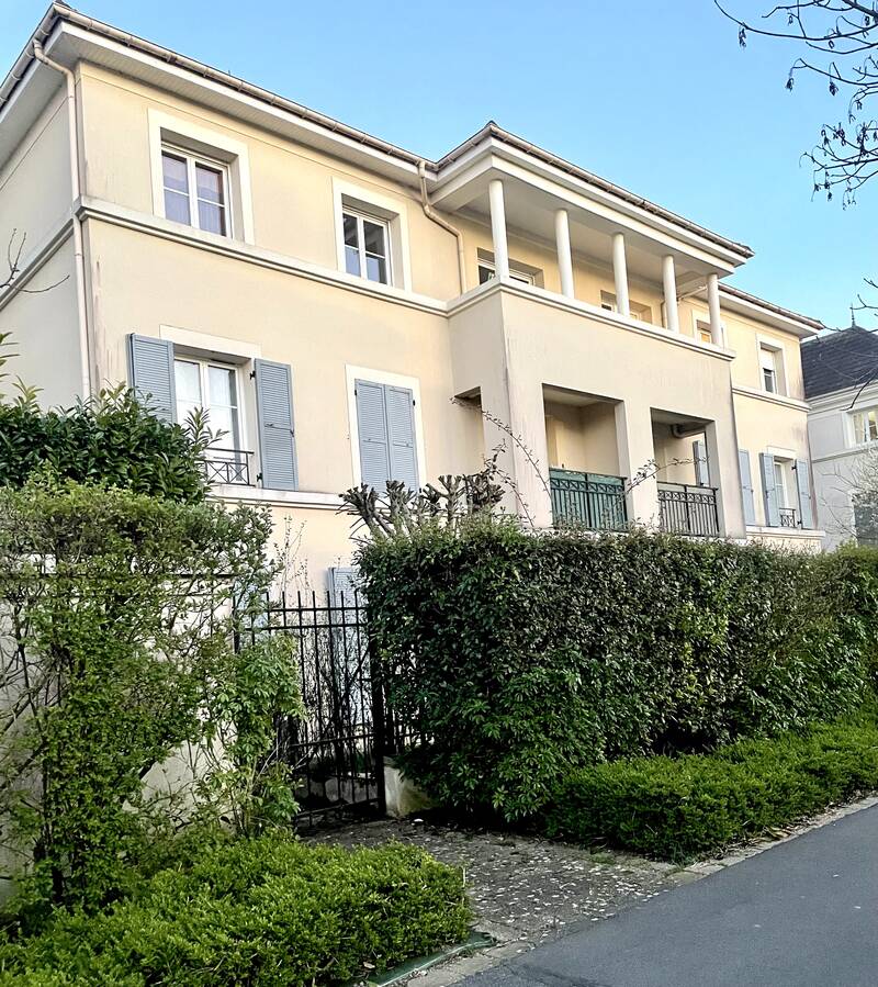 Magny-Le-Hongre (77700)