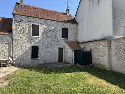 Location appartement studio Combs-la-Ville (77380)