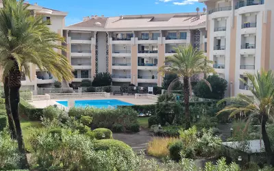 Fréjus (83600)
