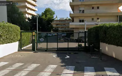 Toulon (83000)