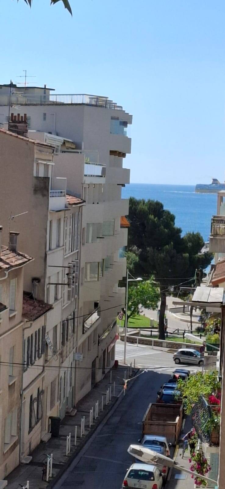 Toulon (83000)