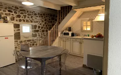Marcolès (15220)
