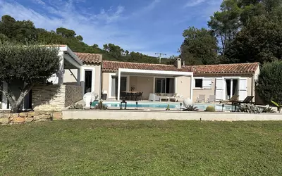 Méounes-Lès-Montrieux (83136)
