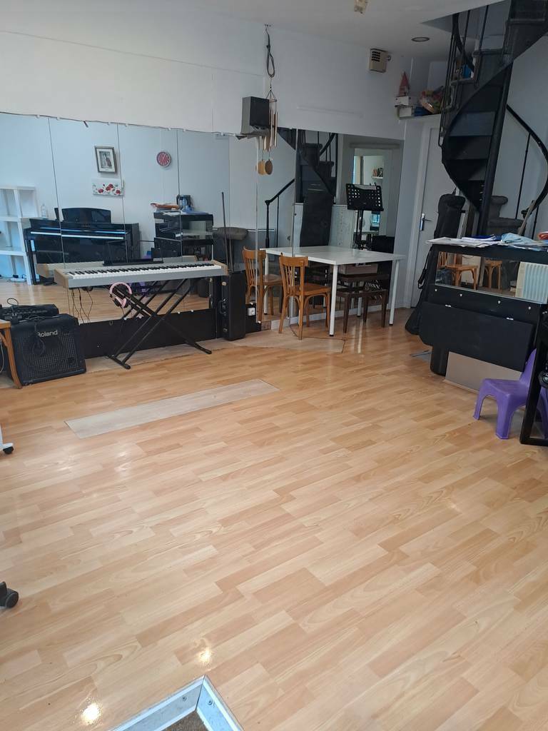 Avec Appartement Paris 20E (75020)