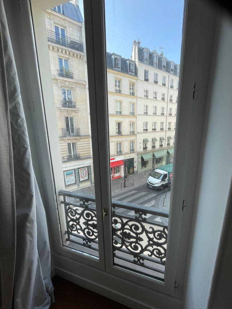 Paris 3E
