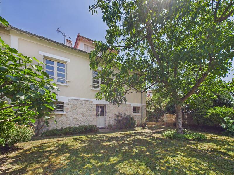 (131 M² Utiles) Houilles (78800)