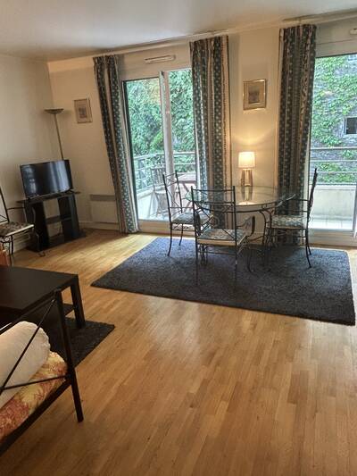 Location appartement studio Paris 15e