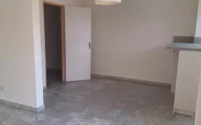 Toulon (83000)