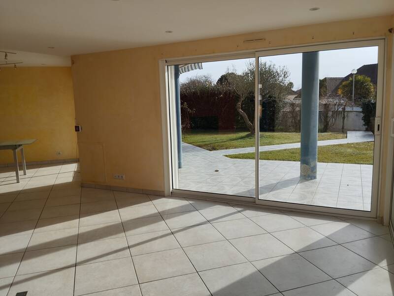 Lescar (64230)