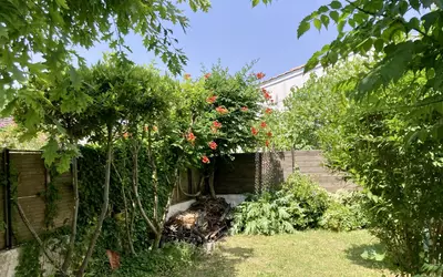 Bordeaux-Dans Le Quartier Recherché De  St Augustin -