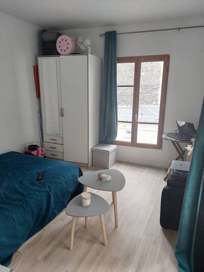Location appartement studio Paris 18e