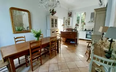 Civry-La-Forêt (78910)