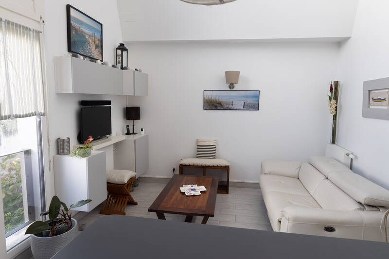 Bordeaux (33000) Duplex Avec Petit Jardin