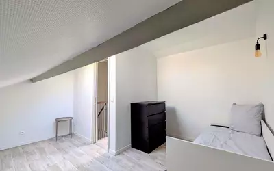 Colombes (92700), À 2 Min À Pied Du Tramway,