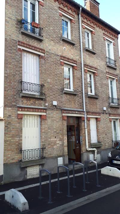 Location appartement studio Montreuil (93100)