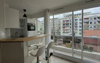 Courbevoie (92400)