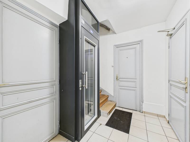 Paris 9E